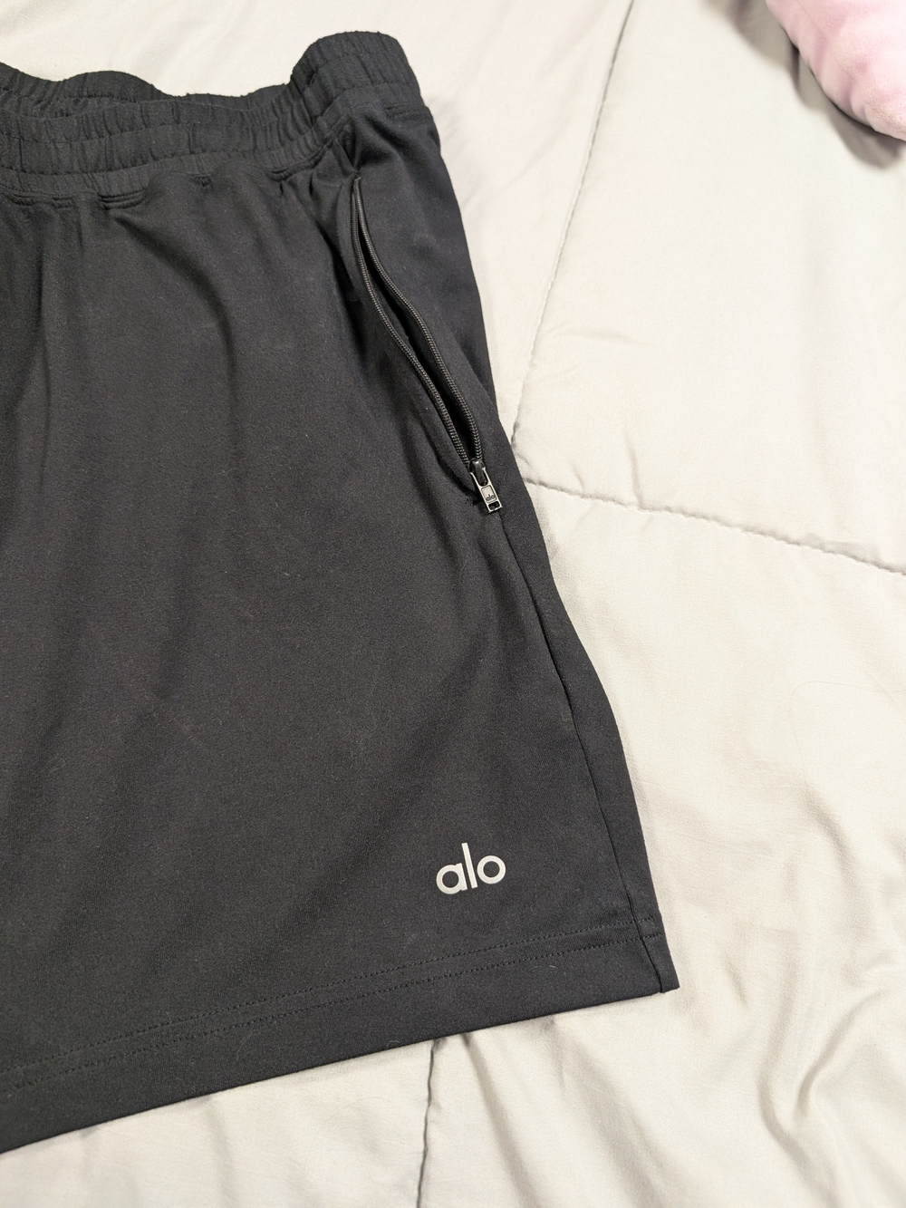 ALO Yoga Men's Black Athletic Shorts with White Logo - Picture 2 of 4